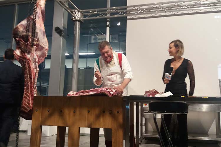 Riconoscimenti, cucina e... ospiti speciali I cuochi bergamaschi festeggiano il Natale