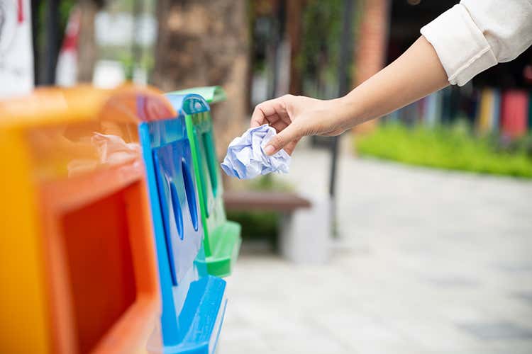 Rifiuti, Lombardia promossa Raccolta differenziata oltre il 70% Rifiuti, Lombardia promossa Raccolta differenziata oltre il 70%