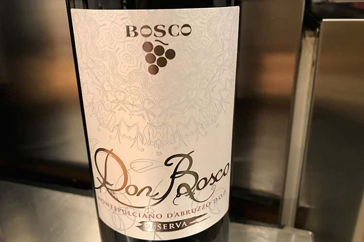 (Le Riserve Montepulciano di Bosco Piena ed elegante identità abruzzese) (Le Riserve Montepulciano di Bosco Piena ed elegante identità abruzzese)