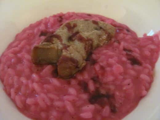 Risotto con barbabietola e scaloppa di foie gras Risotto con barbabietola e scaloppa di foie gras