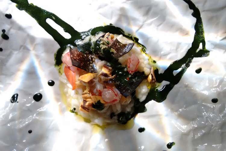 Risotto e frutti di mare, aglio olio e alga Risotto e frutti di mare, aglio olio e alga