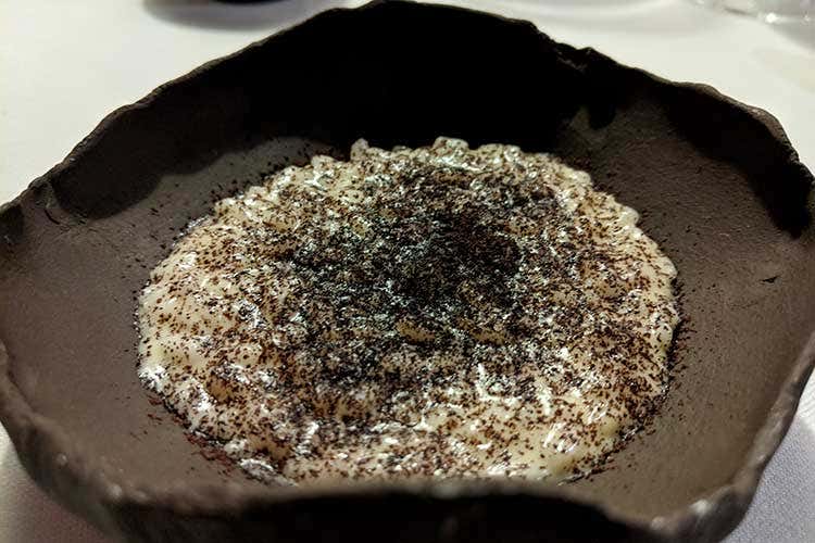 Un piatto che simboleggia l'amore per la montagna di Alessandro Gilmozzi - Risotto e pigna fermentata 