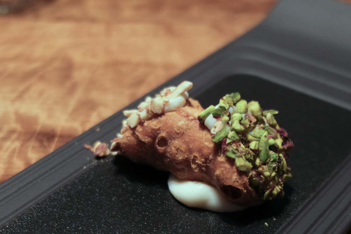 Un cannolo Ristorante Il Moro, in Brianza uno spicchio di Sicilia