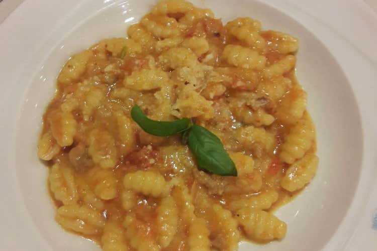 (Ristoranti Regionali per Emergency Cena benefica con cinque ristoratori)