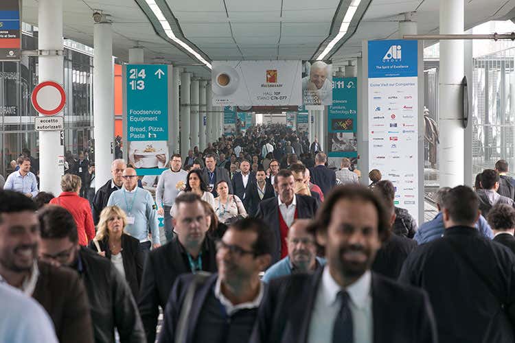Un'edizione passata di Hostmilano (Ristorazione e arte bianca a Hostmilano pesano per il 44%) Un'edizione passata di Hostmilano (Ristorazione e arte bianca a Hostmilano pesano per il 44%)