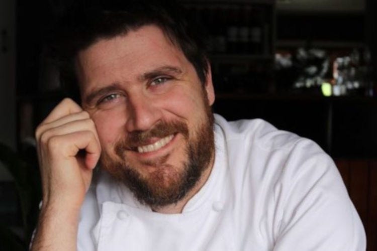 Lo chef irlandese Rob Krawczyk del ristorante Chestnut a Cork Cene stellate a Le Terre Gourmet Restaurant, in cucina l'irlandese  Rob Krawczyk