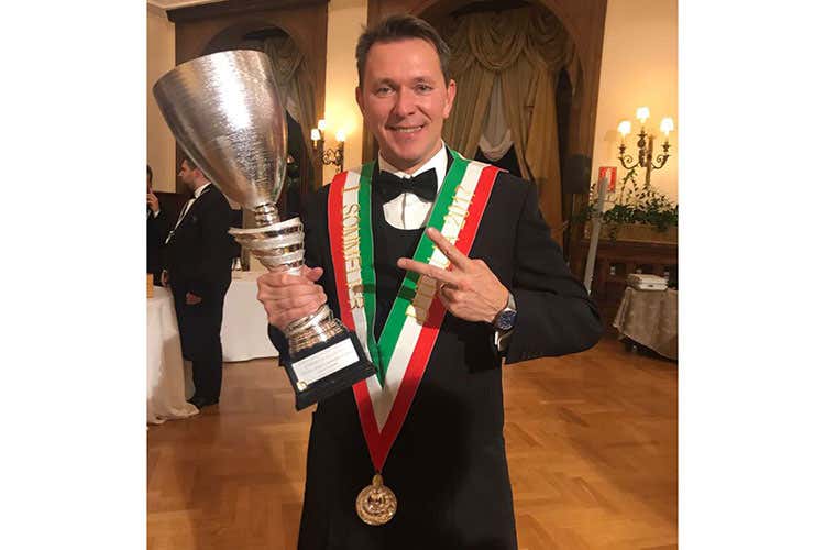 Roberto Anesi (Roberto Anesi, Miglior sommelier Ais «Dietro a ogni vino, una storia nascosta»)