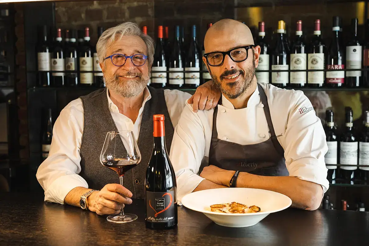 Roberto Lechiancole e Andrea Provenzani Andrea Provenzani firma i ravioli perfetti con il Merlot di Prime Alture