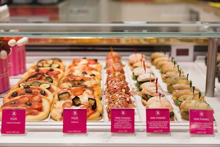 (Roberto Rinaldini sbarca a Milano Un concept store tra artigianalit&agrave; e moda)