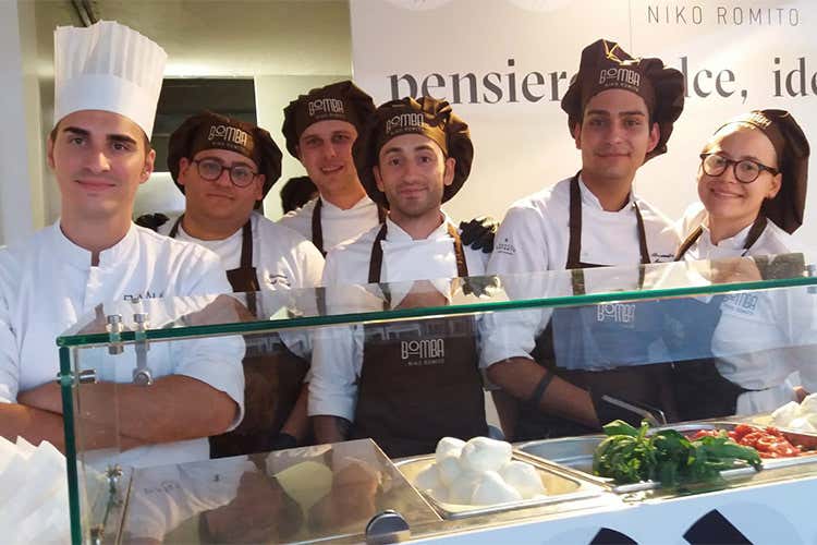 Gli studenti dell'Academy (Roma, torna la grande equitazione Romito firma le pause gourmet) Gli studenti dell'Academy (Roma, torna la grande equitazione Romito firma le pause gourmet)
