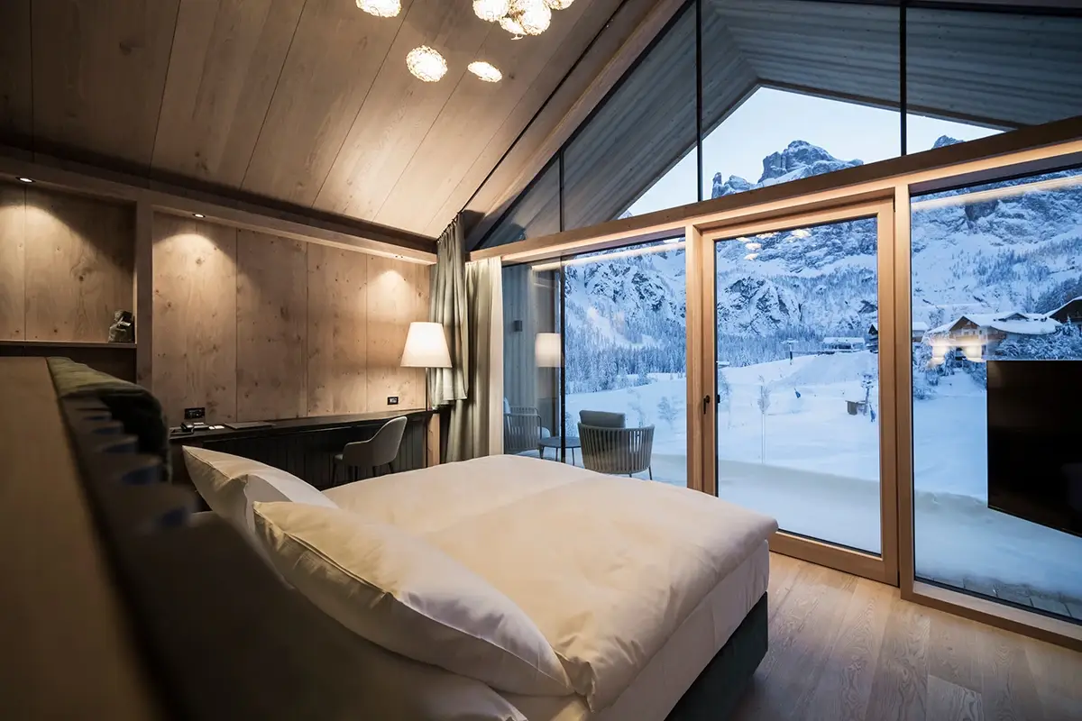 Camera Deluxe Sella al Romantik Hotel Cappella Romantik Hotel Cappella: un inverno a 5 stelle in Val Badia