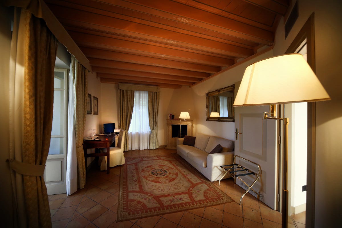 Romantik Hotel MIrabella Iseo, suite Soggiorno al Romantik Hotel Relais Mirabella Iseo per scoprire Bergamo e Brescia