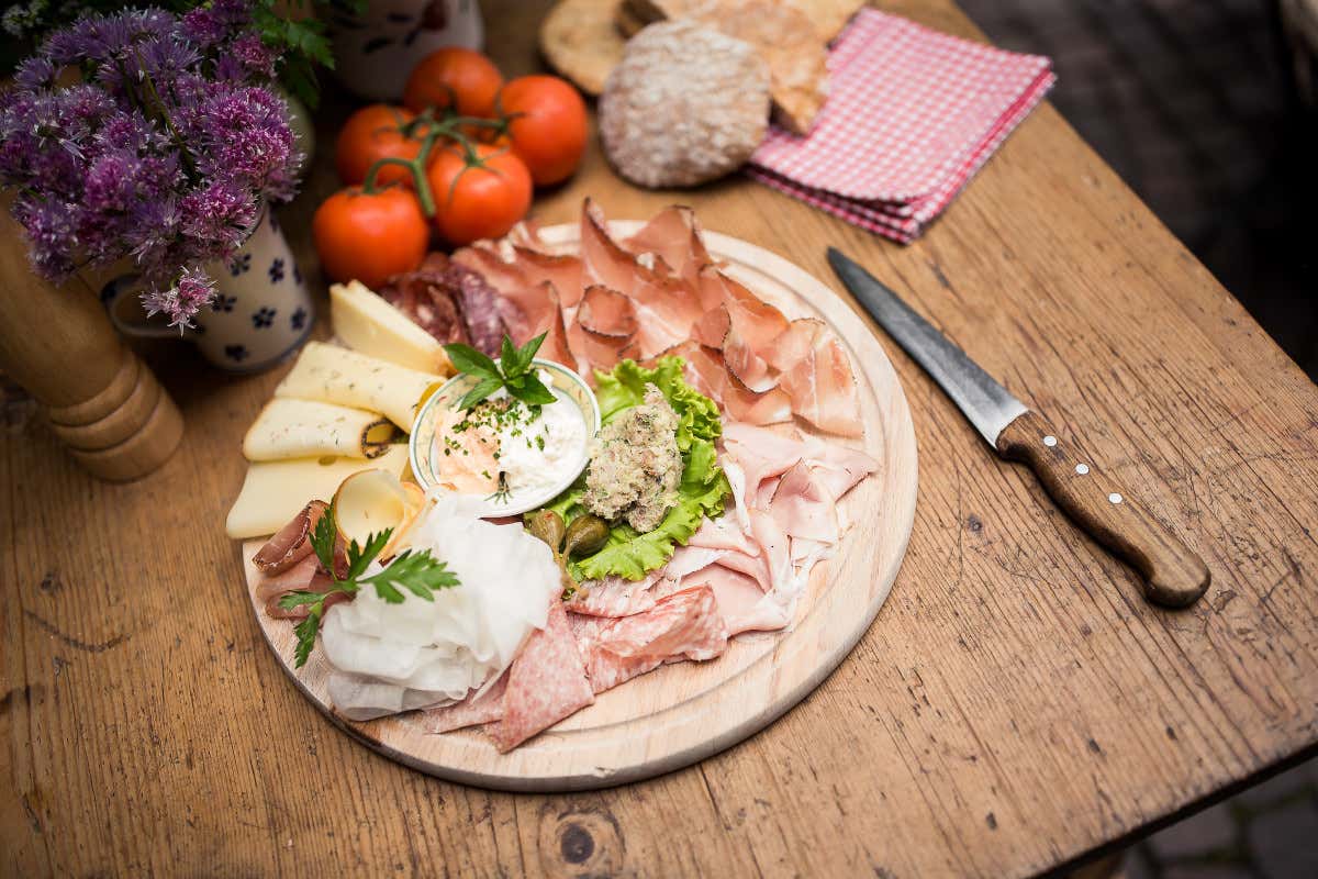 Soggiorno tra i meli e la Strada del vino al Romantik B&B Art Hotel Jagdhof