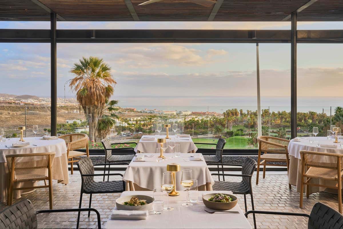 Royal Hideaway Corales Villas, quando il lusso incontra l’oceano di Tenerife Royal Hideaway Corales Villas, quando il lusso incontra l’oceano di Tenerife