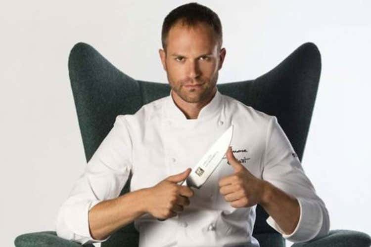 Simone Rugiati - Rugiati, lo sfogo sul web contro un collega La polemica divampa, parola ai cuochi Simone Rugiati - Rugiati, lo sfogo sul web contro un collega La polemica divampa, parola ai cuochi