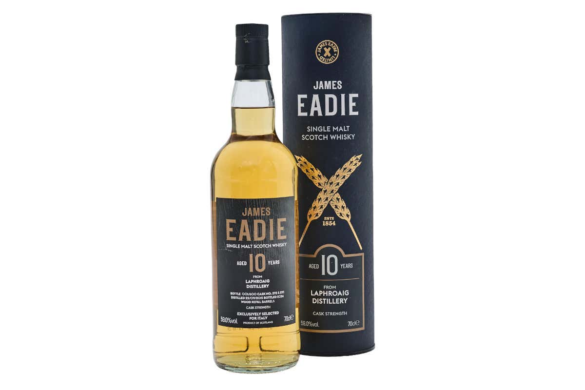 Il whisky di Islay che piace anche a re Carlo III torna in una versione inedita