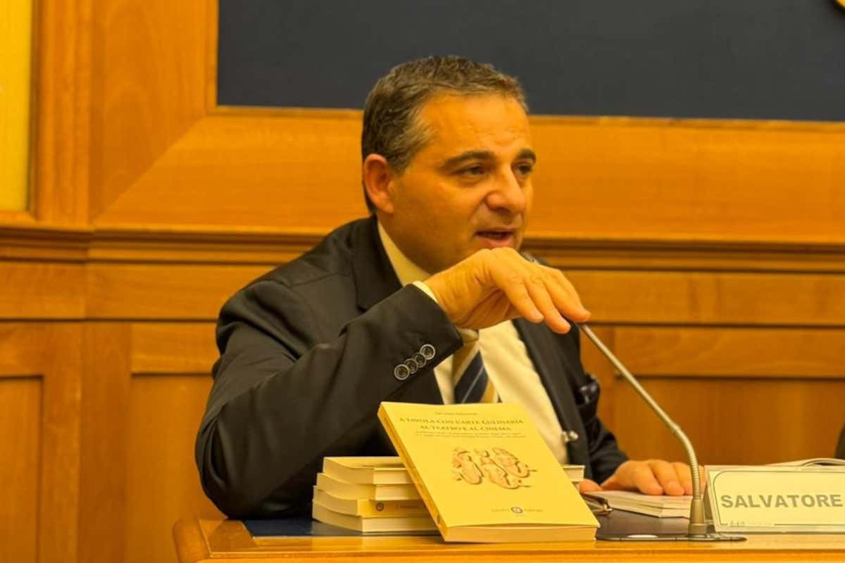 Salvatore Schiavone, scrittore, debunker ed esperto di tutela agroalimentare