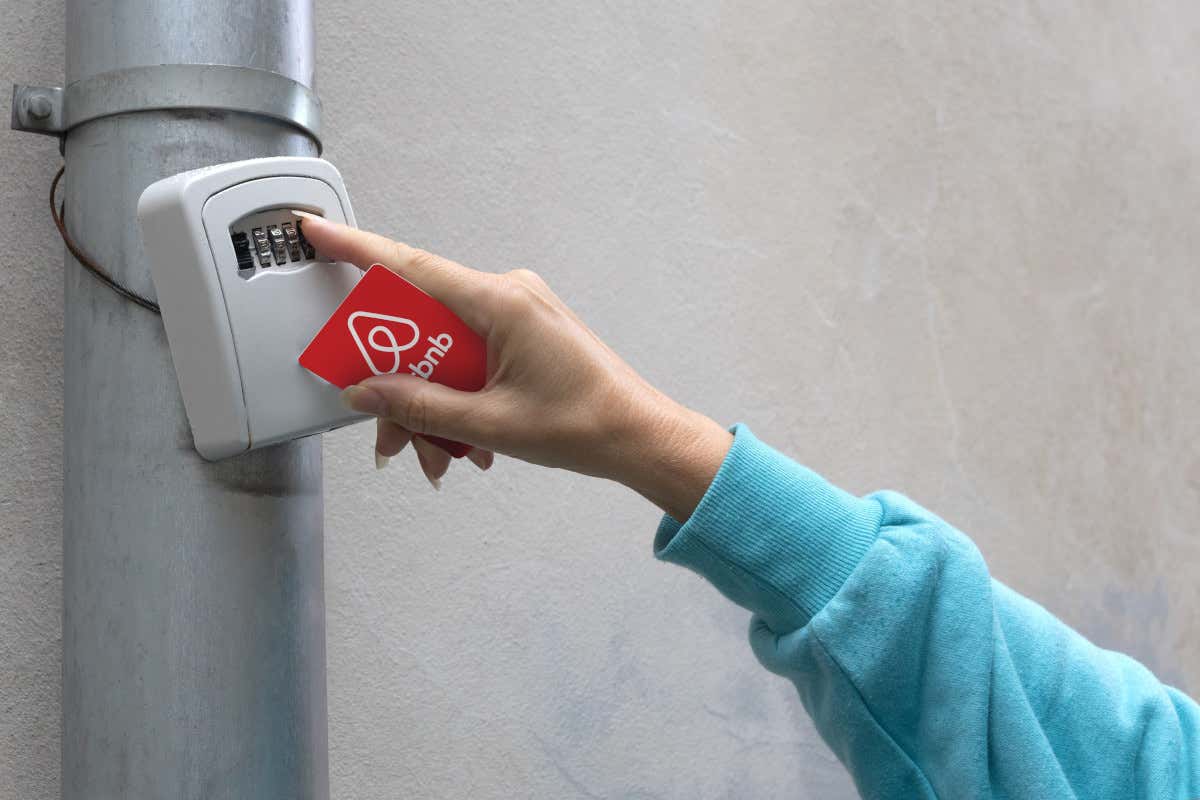 Affitti brevi, tanto rumore per nulla: la cedolare secca rimane al 21%, albergatori beffati