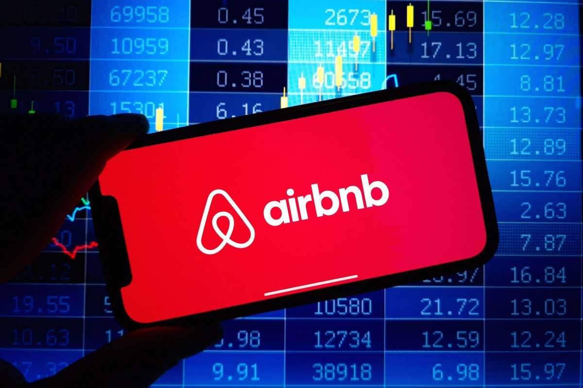 Airbnb aumenta le commissioni agli host