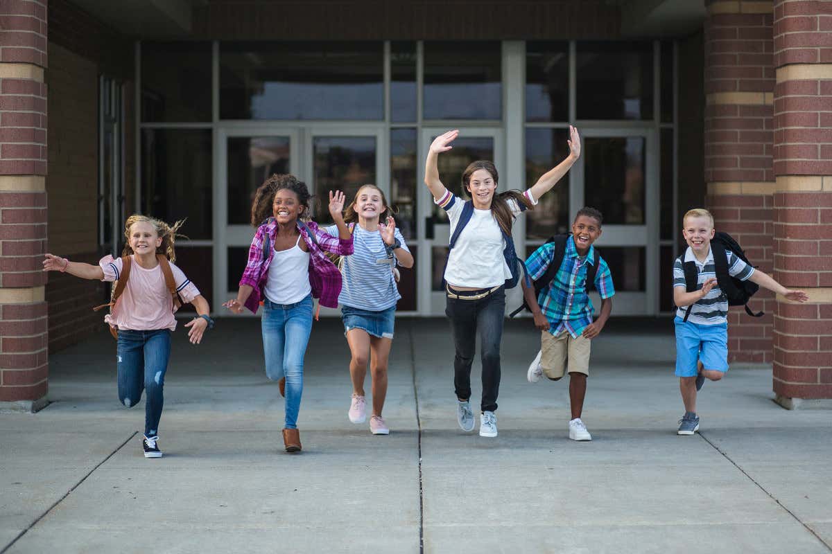 Rivoluzione a scuola: Santanchè vuole spostare le vacanze per destagionalizzare il turismo Rivoluzione a scuola: Santanchè vuole spostare le vacanze per destagionalizzare il turismo