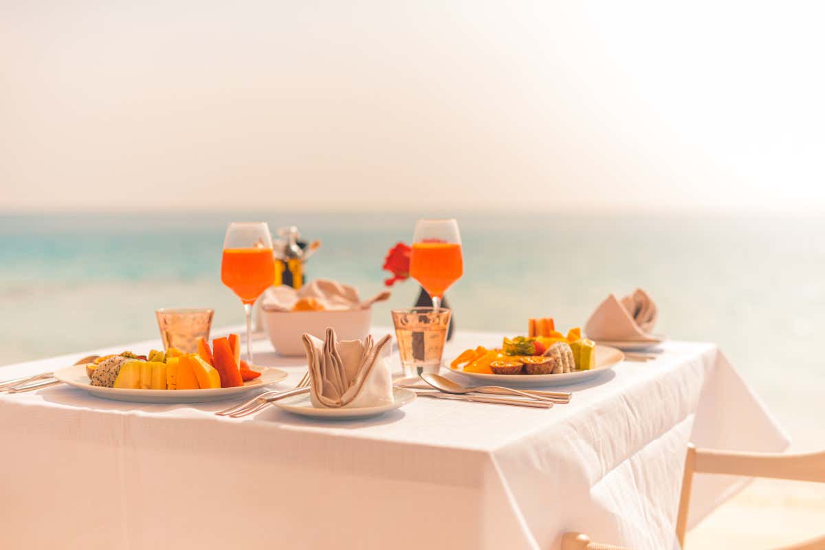 Estate 2025 nei beach club: ecco i 10 trend che segneranno la stagione