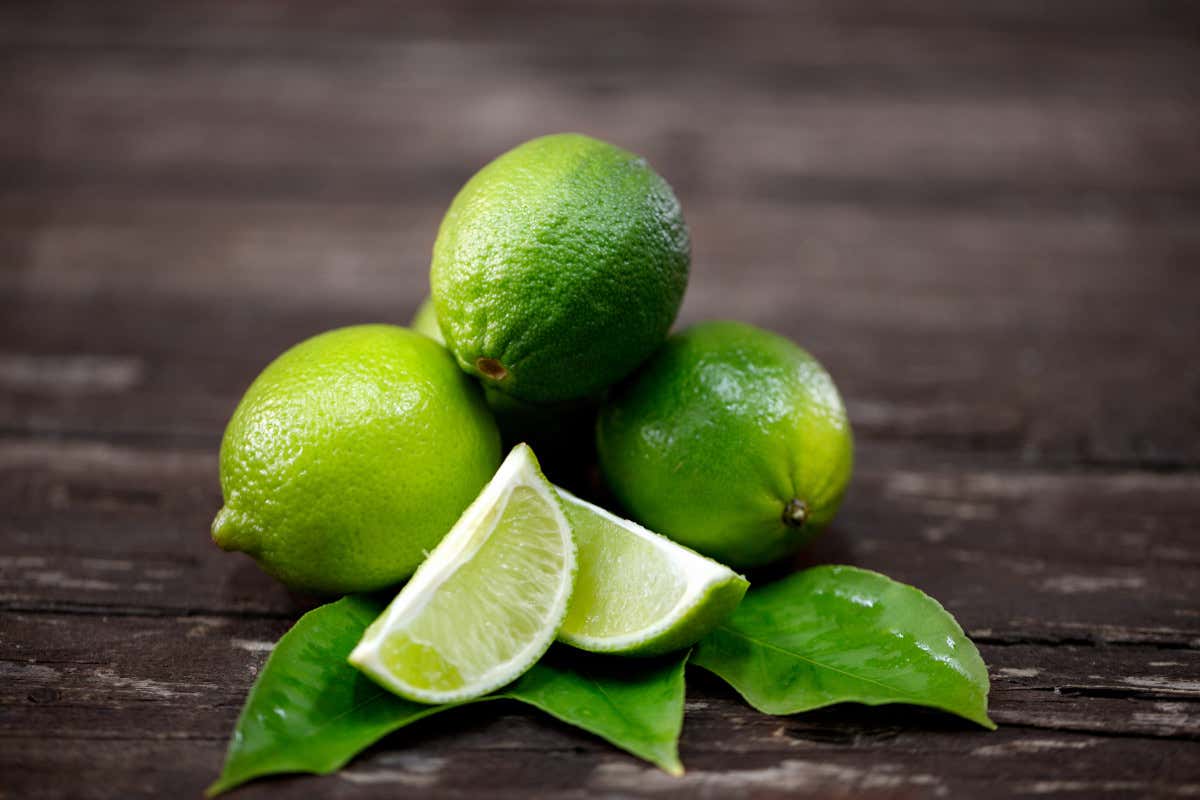 Piccolo, ma ricco di nutrienti: i benefici del lime per cuore e sistema immunitario