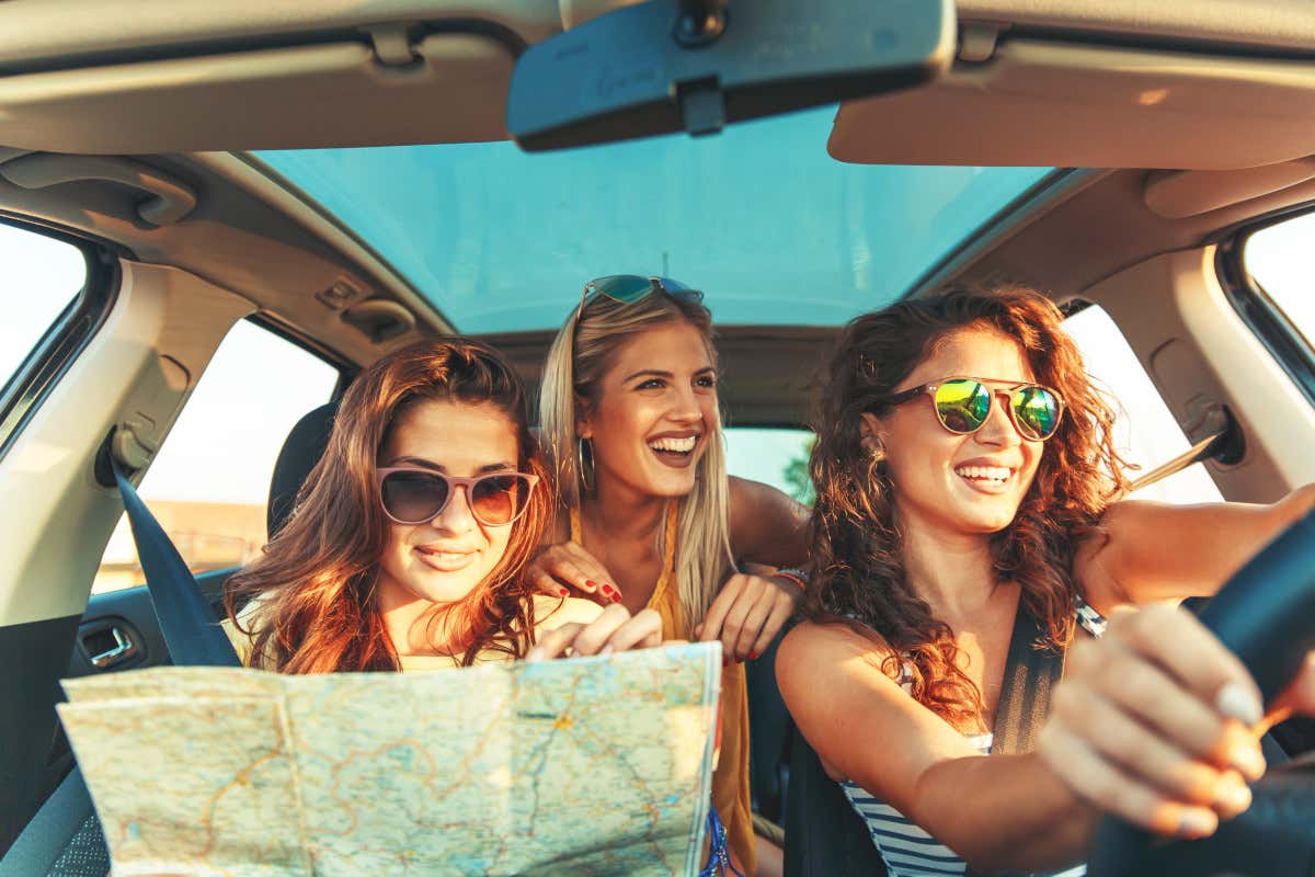 Viaggi di gruppo, ma su misura: come cambia il turismo organizzato per i giovani Viaggi di gruppo, ma su misura: come cambia il turismo organizzato per i giovani