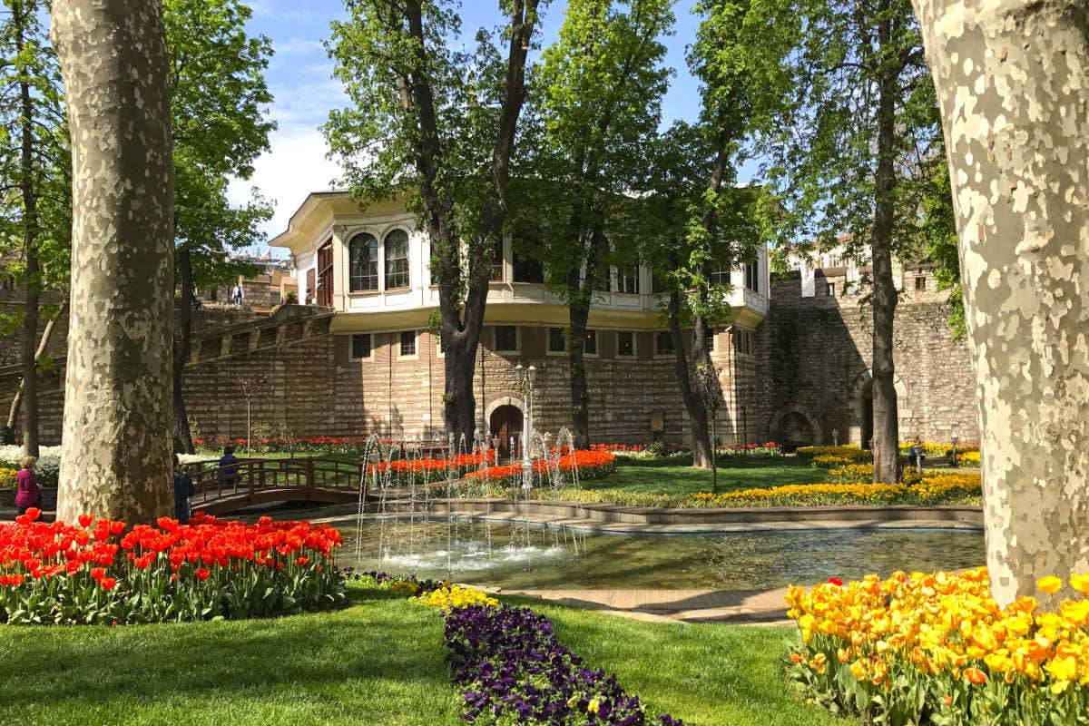 Festival dei tulipani ad Istanbul: un'occasione perfetta per visitare la città Festival dei tulipani ad Istanbul: un'occasione perfetta per visitare la città