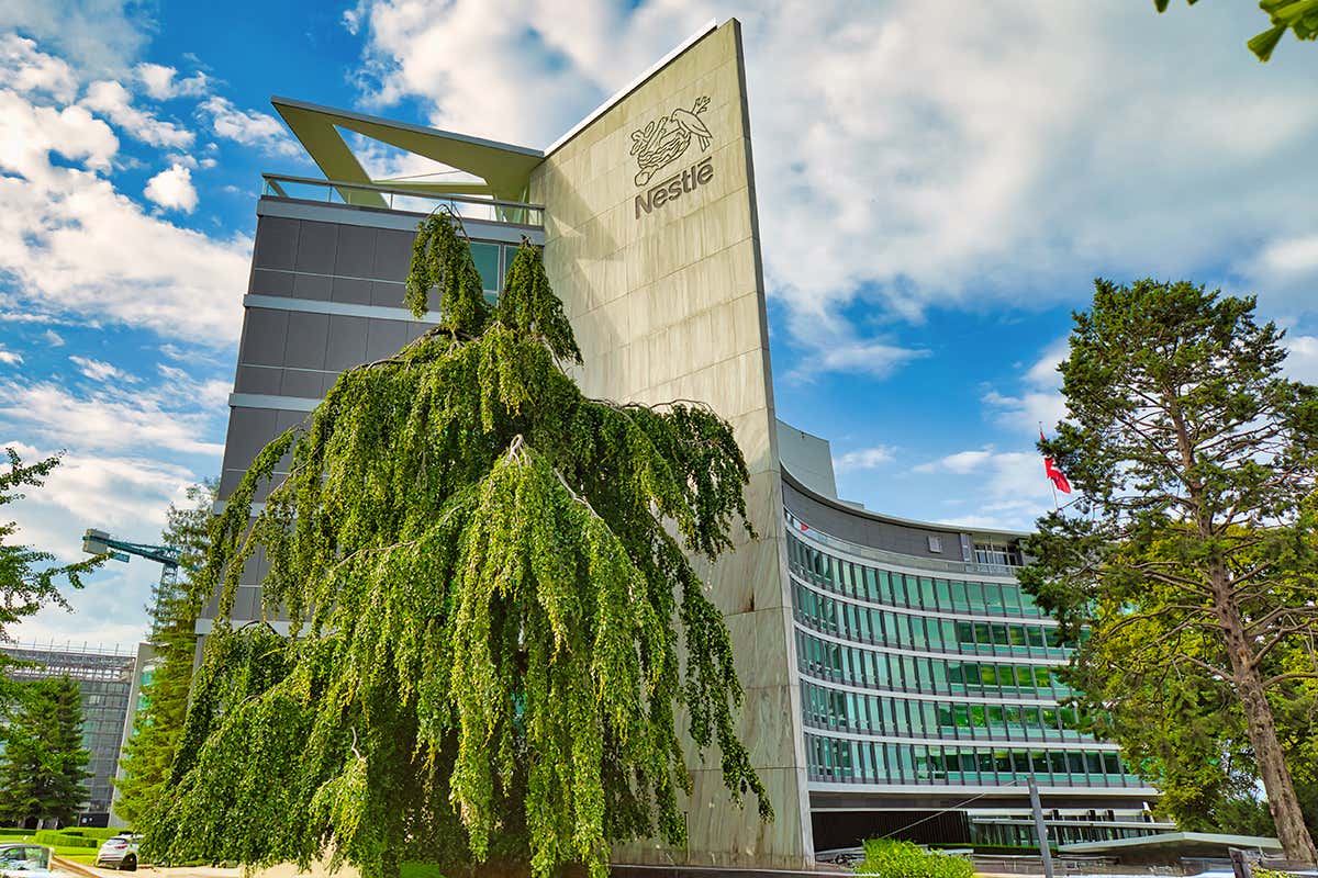 San Pellegrino e Perrier, Nestlé sempre più vicina alla cessione delle acque