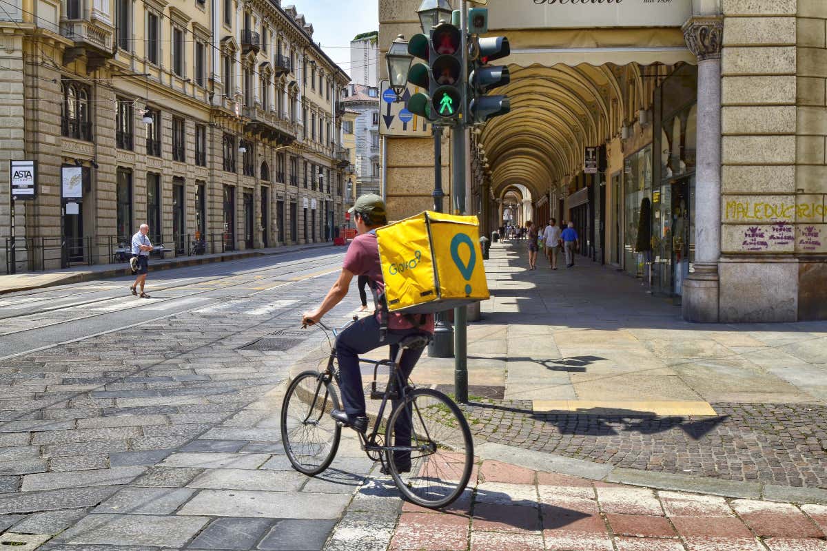 Il cartello del food delivery penalizza ristoranti e clienti: maxi sanzione Ue Il cartello del food delivery penalizza ristoranti e clienti: maxi sanzione Ue