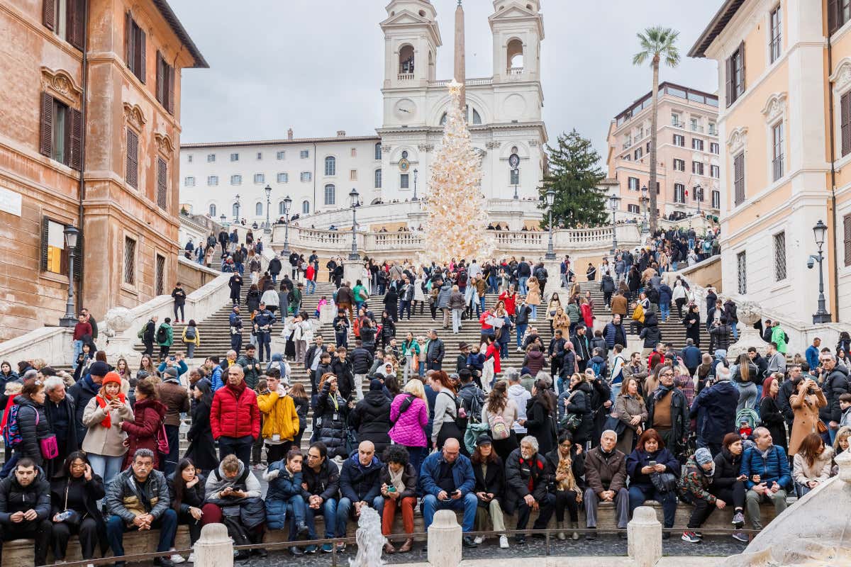 Turismo 2025, record di spesa straniera e di presenze, ma meno italiani in viaggio Turismo 2025, record di spesa straniera e di presenze, ma meno italiani in viaggio