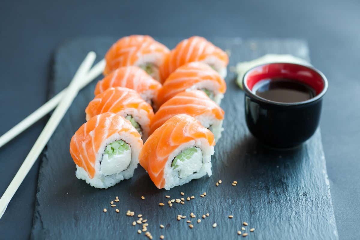 Quasi il 70% del salmone consumato fuori casa in Italia è legato al sushi Quasi il 70% del salmone consumato fuori casa in Italia è legato al sushi