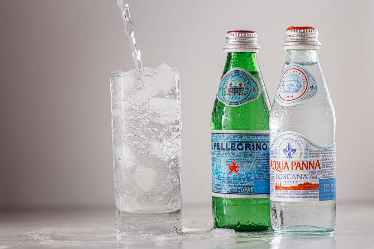 Sanpellegrino è in vendita: chi ha deciso che fosse l’unica acqua da servire? (la Michelin) Sanpellegrino è in vendita: chi ha deciso che fosse l’unica acqua da servire? (la Michelin)