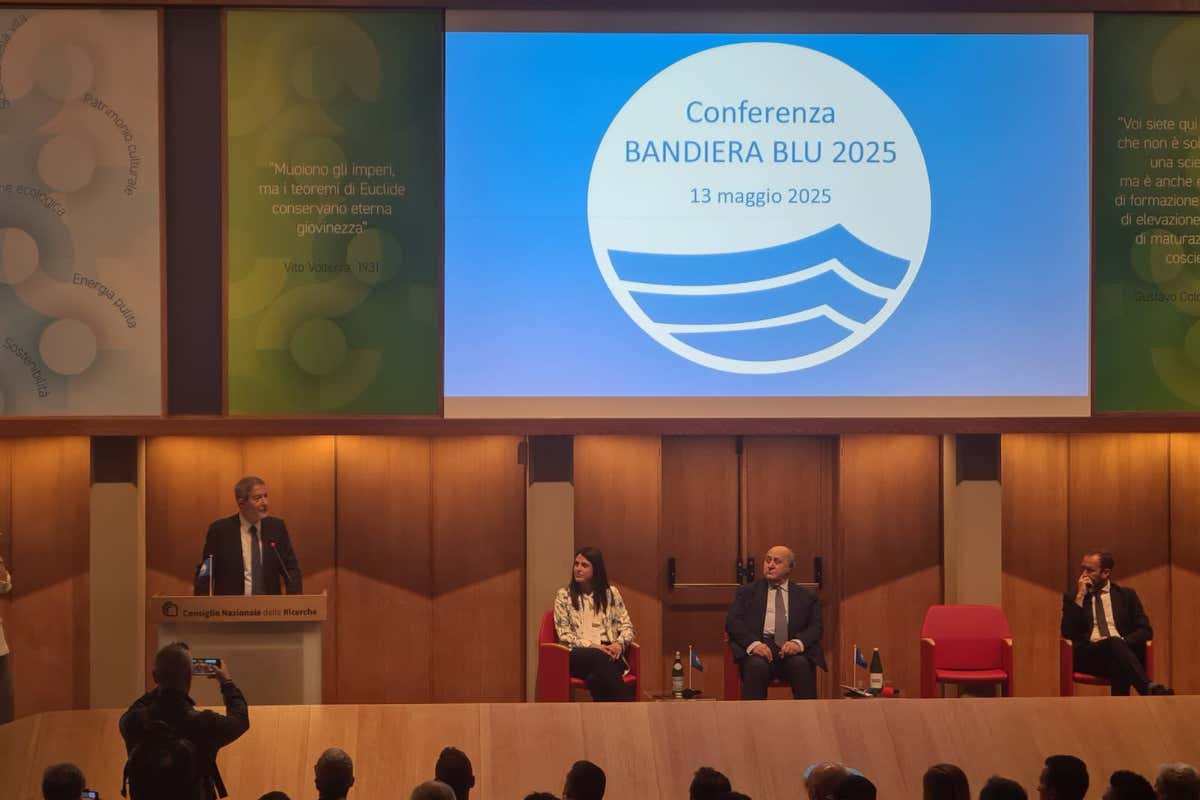 Bandiere Blu: 246 Comuni e 487 spiagge premiate. Al top Liguria, Puglia e Calabria