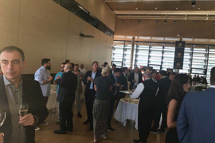 S.Pellegrino Sapori Ticino a Campione Cena a 18 mani per l'ultima tappa