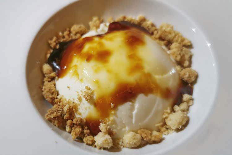 Panna cotta alla carruba - Saccharum, pizza a regola d&rsquo;arte Tappa golosa vicino Palermo