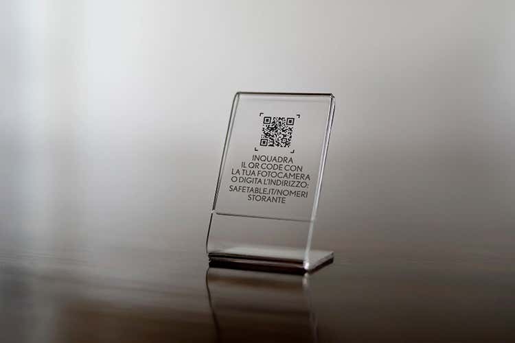 Al menu digitale si accede tramite QRCode - Un menu digitale ma personalizzato Si legge da QRcode fuori dal locale