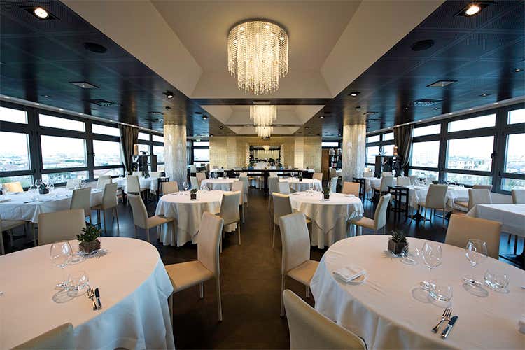 Stile culinario schietto al Quartopiano  Meta prescelta dai gourmet a Rimini