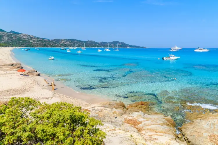 Mare esclusivo? Ecco le 10 baie e spiagge segrete in Europa