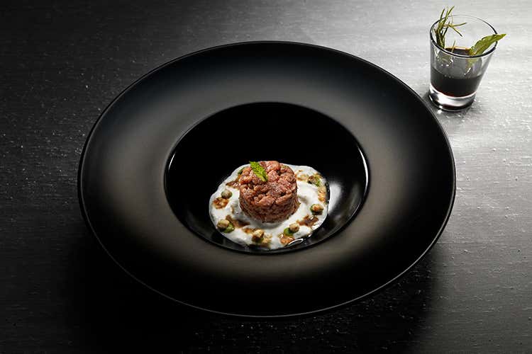 Tartare di manzo - Salsa di soia Kikkoman Più sapore alla cucina italiana