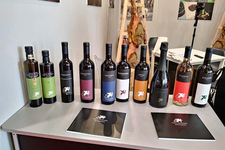 (Salumi artigianali, vini e oli del territorio La forte identit&agrave; di Villa Caviciana)