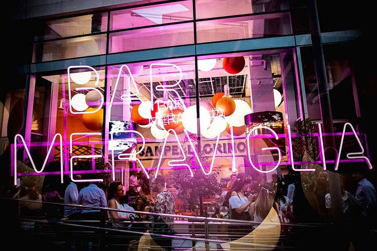 (San Pellegrino si veste di mediterraneo Nuove Limited Edition di cultura maiolica)