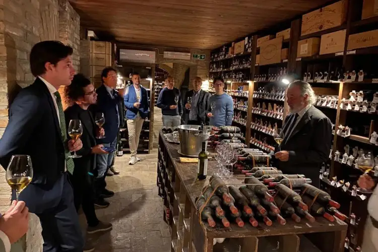 Aperitivo in cantina Poggio al Vento di Col d&rsquo;Orcia si racconta al San Domenico di Imola