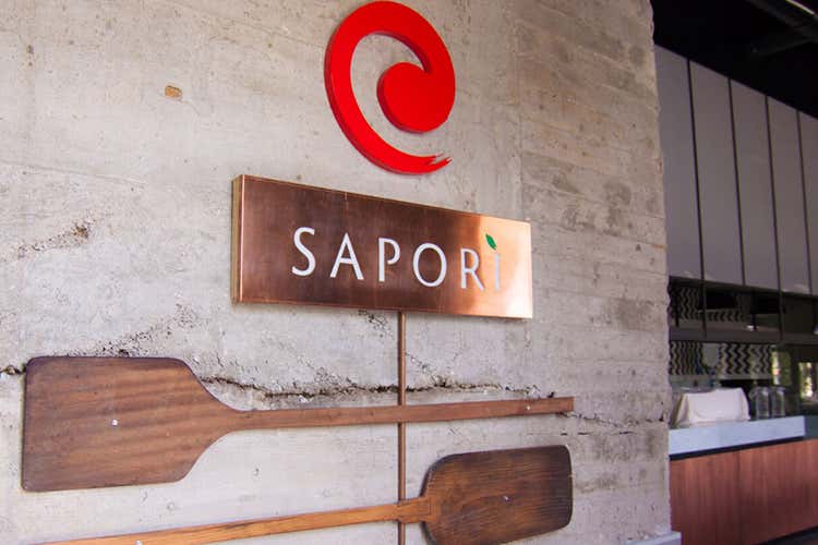 Sapor&igrave;, ottima pizza e non solo con vista sul Golfo di Napoli