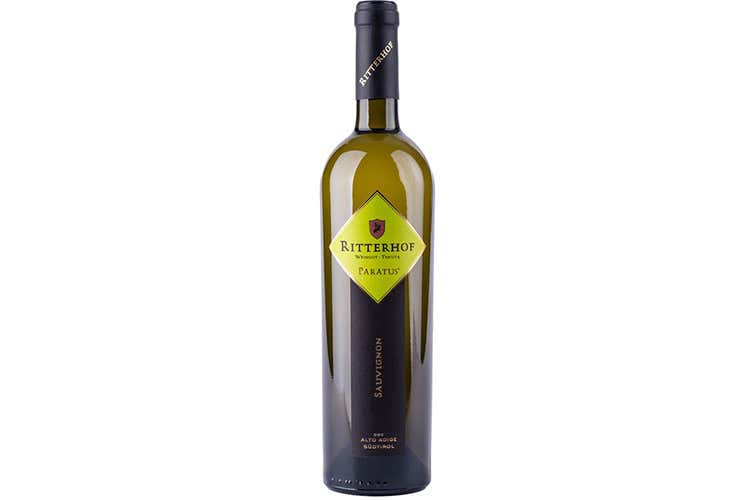 Sauvignon Paratus di Tenuta Ritterhof Uve selezionate, gusto pieno e aromatico Sauvignon Paratus di Tenuta Ritterhof Uve selezionate, gusto pieno e aromatico