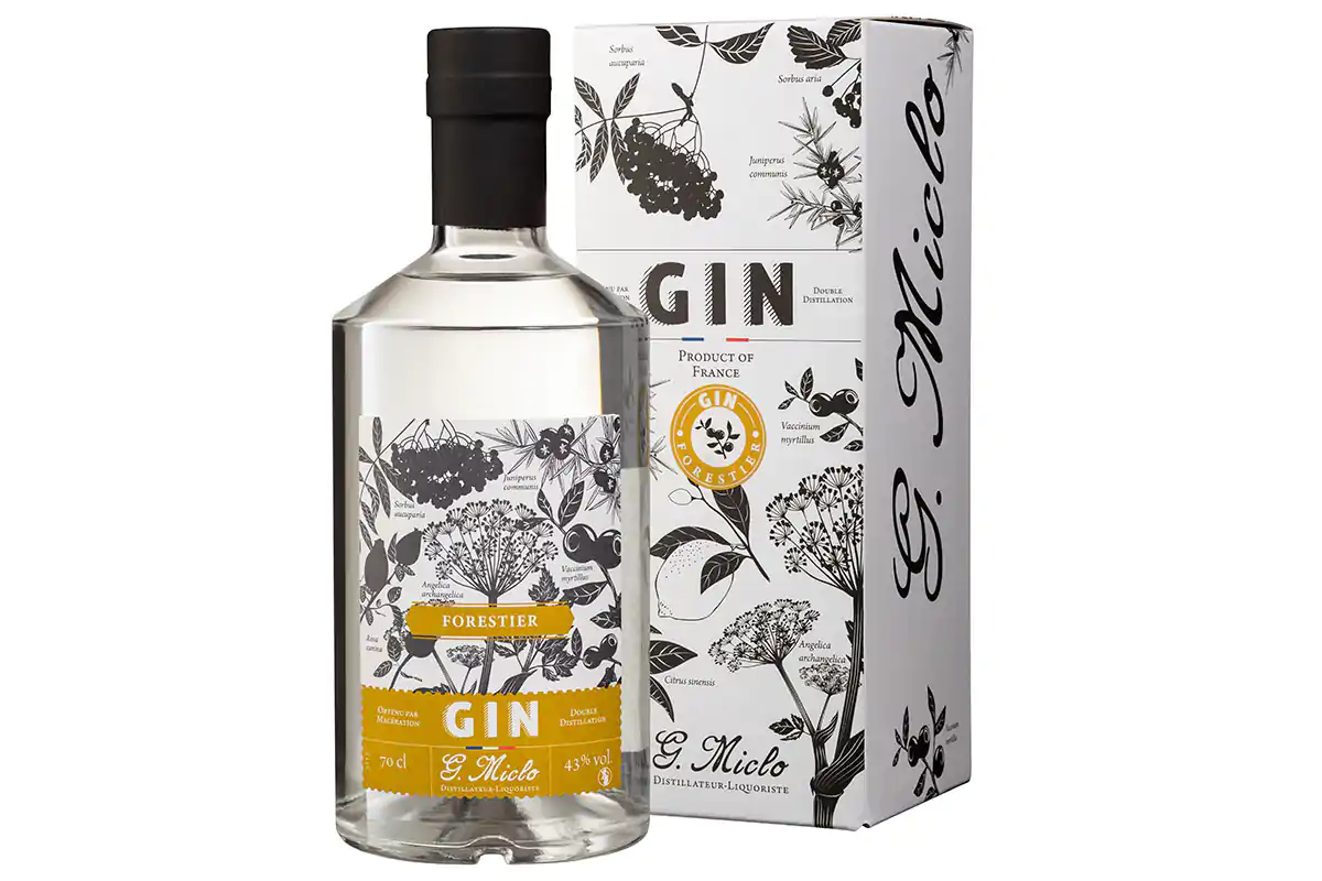 Selezione di gin di Pellegrini Spa Qualit&agrave; senza compromessi