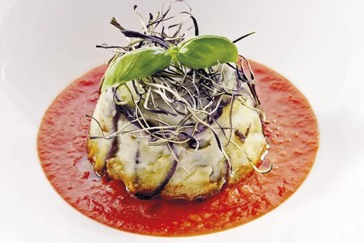 Sformatino di melanzane e Piave Dop Mezzano &pound;$Sul tagliere dei formaggi...$&pound; Parmigiano Reggiano, Piave e Ragusano