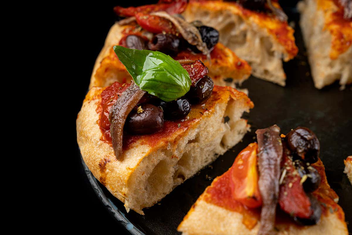 Pizza Siciliana Materie prime e abbinamenti con un tocco di originalità: alla scoperta di Era Pizza