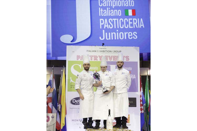Campionato italiano juniores pasticceria  Vince il lecchese Filippo Valsecchi