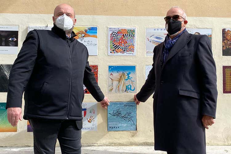 Il sindaco di Montalcino Silvio Franceschelli e il presidente del Consorzio Fabrizio Bindocci - Sigillo di rinascita e 5 stelle per l&rsquo;annata 2020 del Brunello